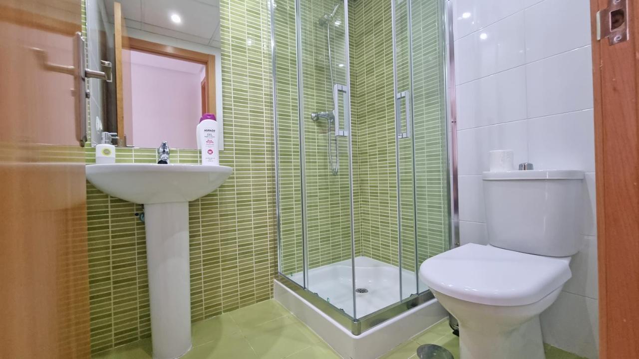 Apartamento soleado con terraza privada Benidorm Esterno foto